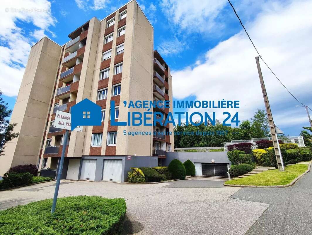 Appartement à SAINT-ETIENNE