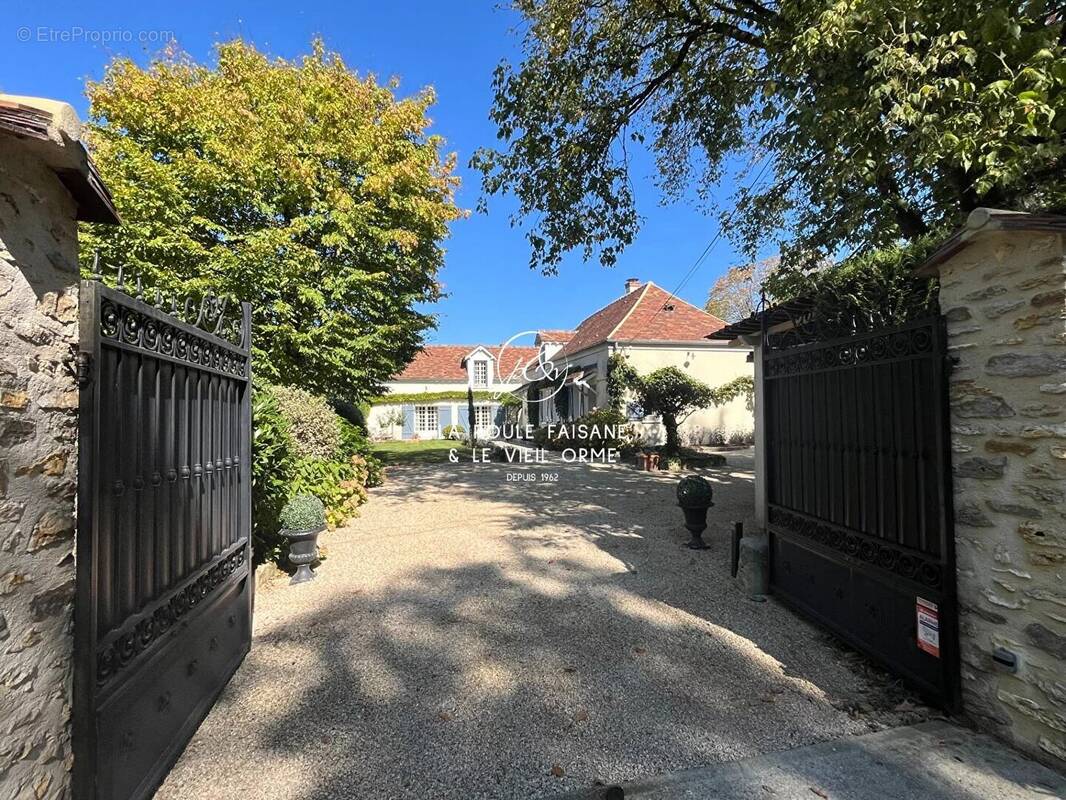 Maison à RAMBOUILLET