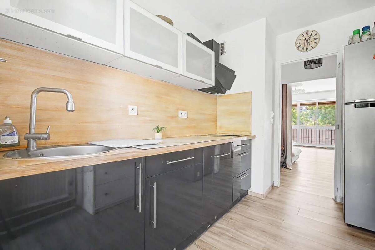 Appartement de 4 pièces de 77 m² à Avignon - photo 6