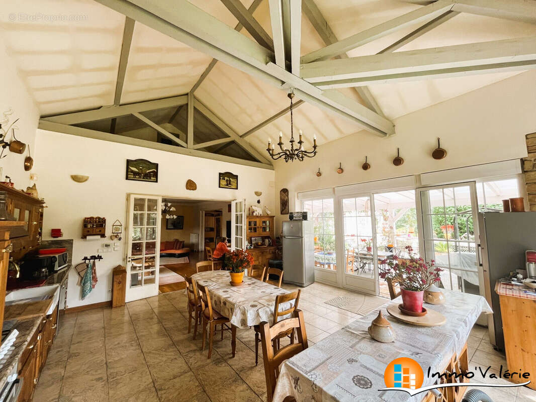 Maison 761 m² à Jeanmenil  - photo 6