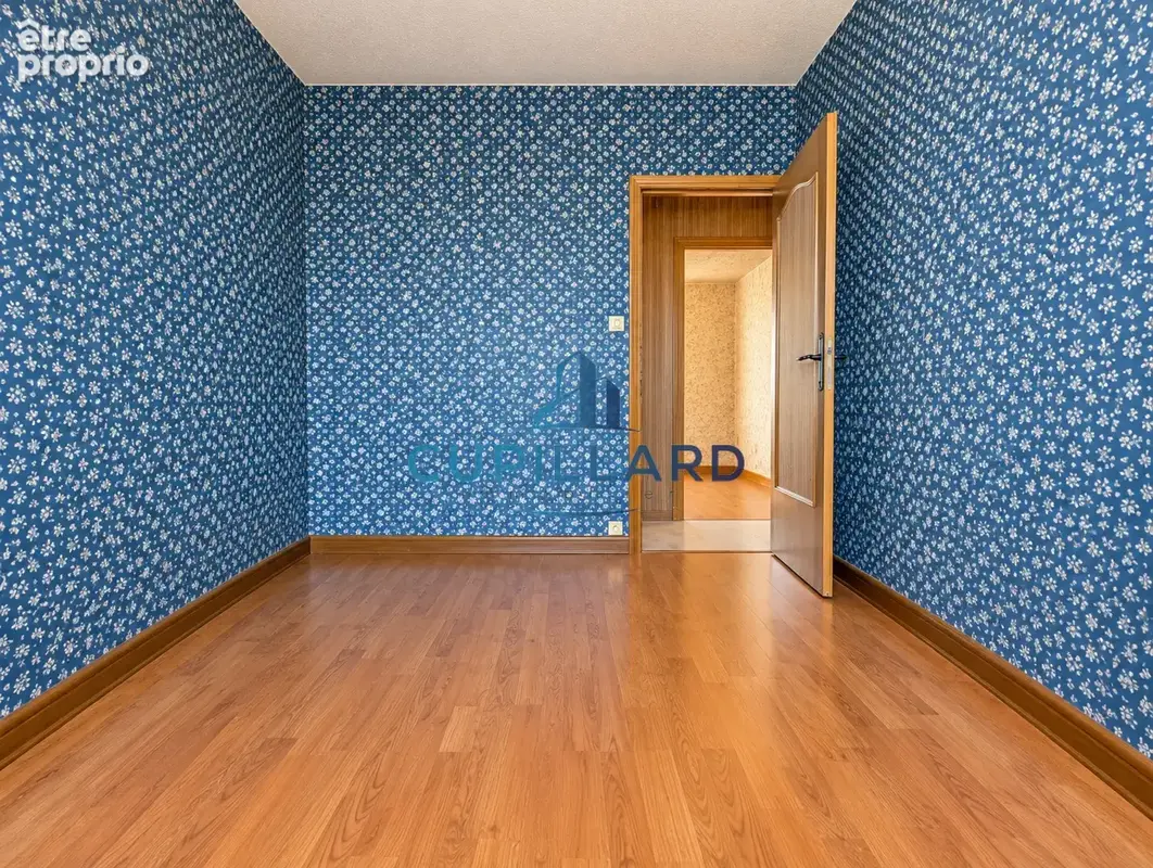 ROANNE   Maison de 103 m2 avec 3 chambres, garage et terrain arboré   180 000 € - photo 8