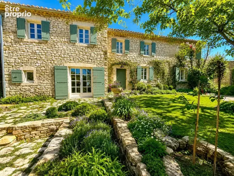 Mas de village avec jardin et piscine dans un hameau de Murs à 7 minutes de Gordes - photo 2