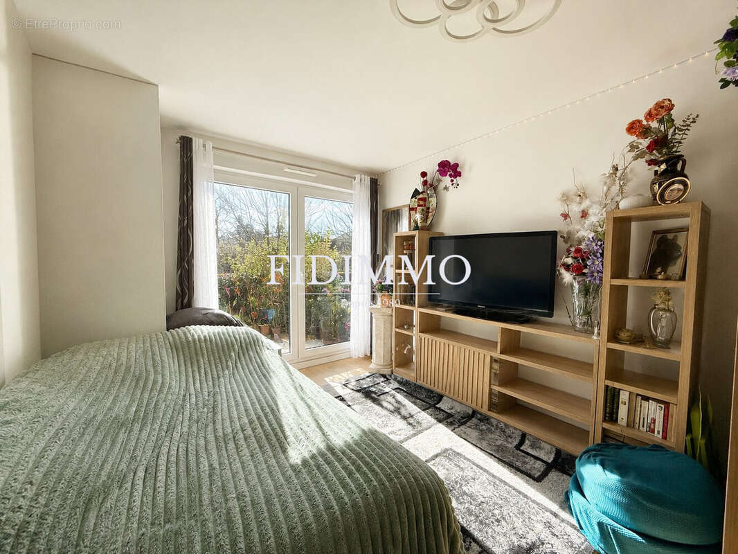Appartement à CHENNEVIERES-SUR-MARNE