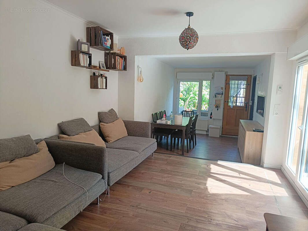 Maison à VILLEMOMBLE