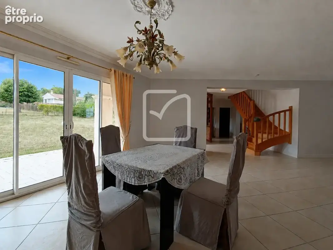 Spacieuse maison moderne avec une très belle vue - photo 9