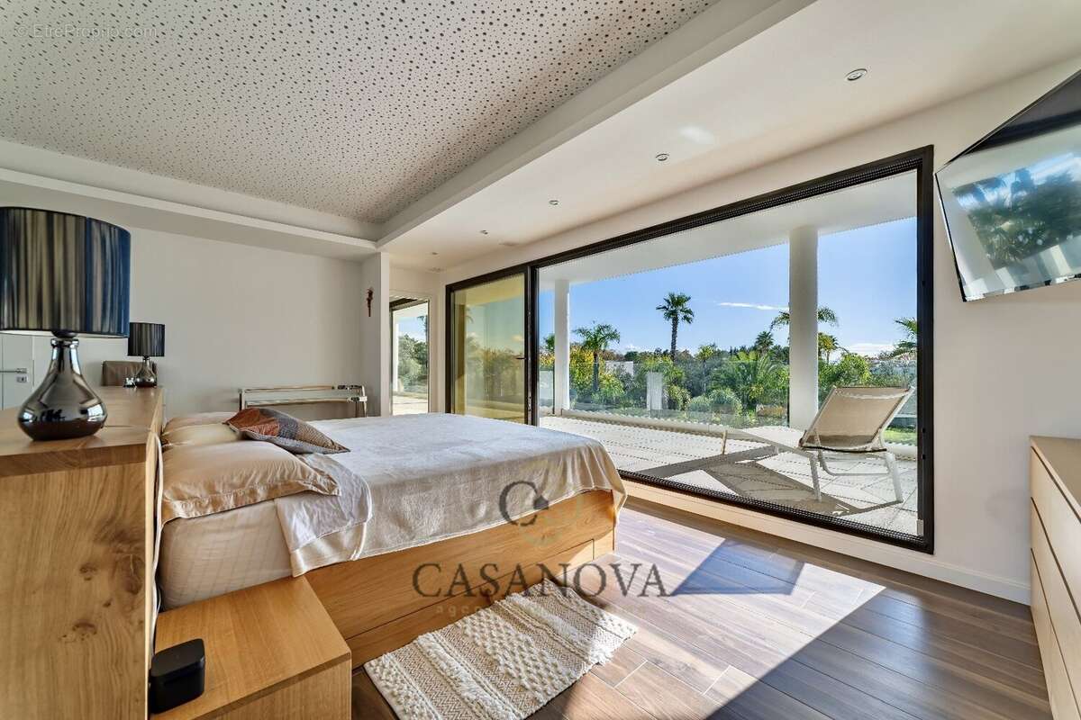 Maison à SAINT-BRES