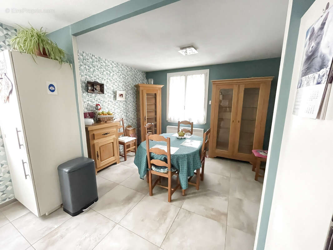 Appartement à LE COTEAU