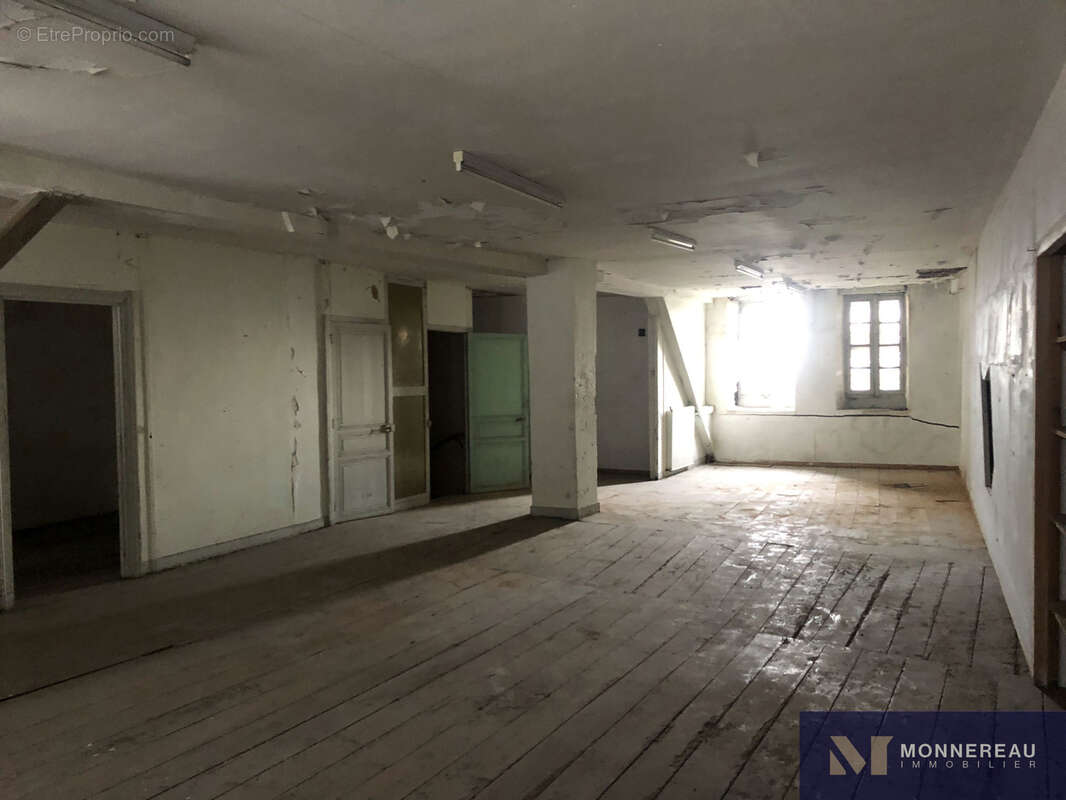Immeuble de ville de 400m2 hab - photo 13