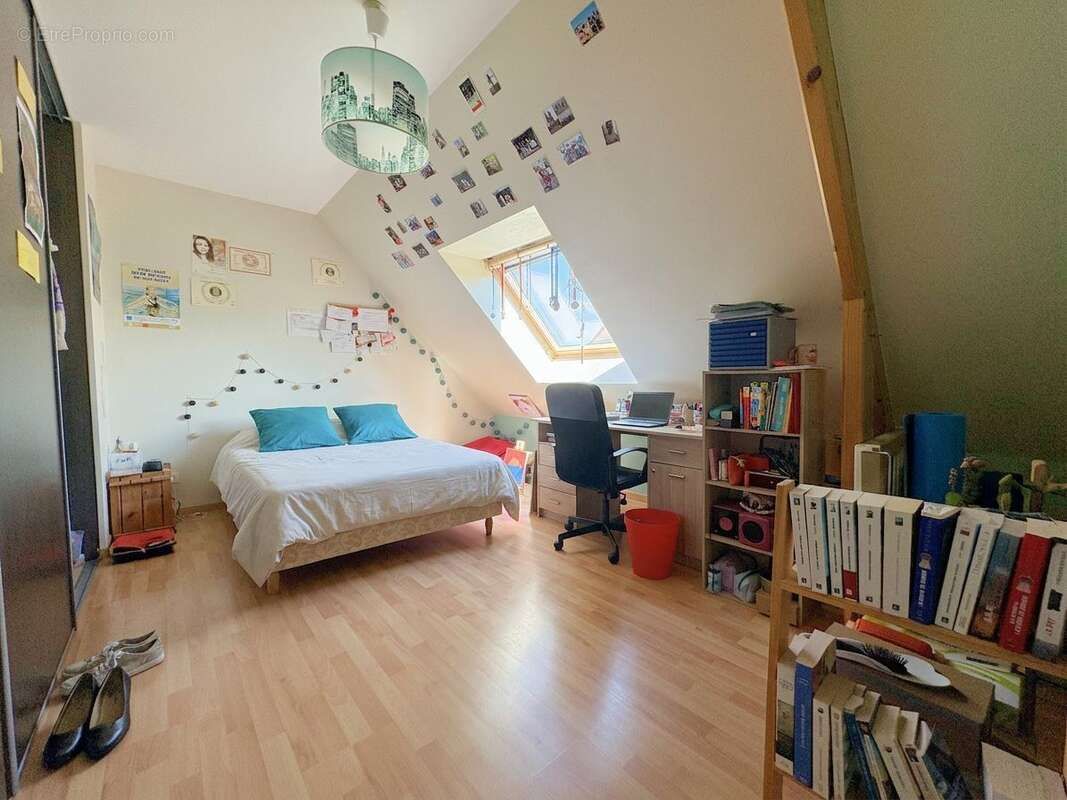 Maison 112 m² à Sainte-Suzanne-Sur-Vire  - photo 7