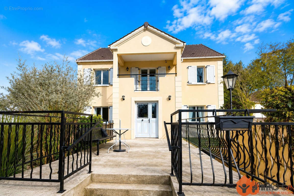 Maison 170 m² à Mareuil-Les-Meaux  - photo 4