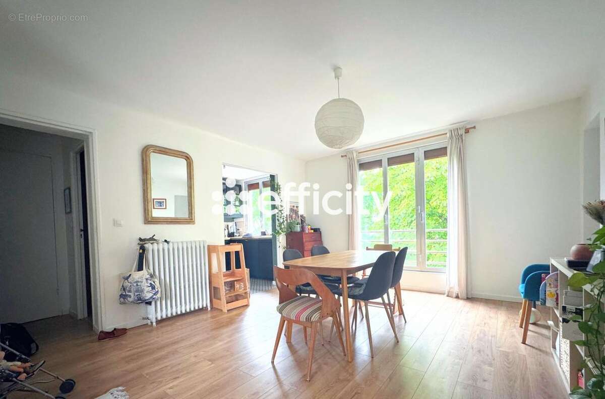 Appartement à SAINT-MAURICE