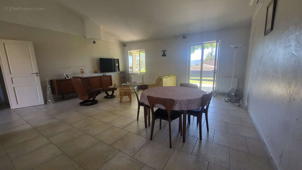 Maison à PERTUIS