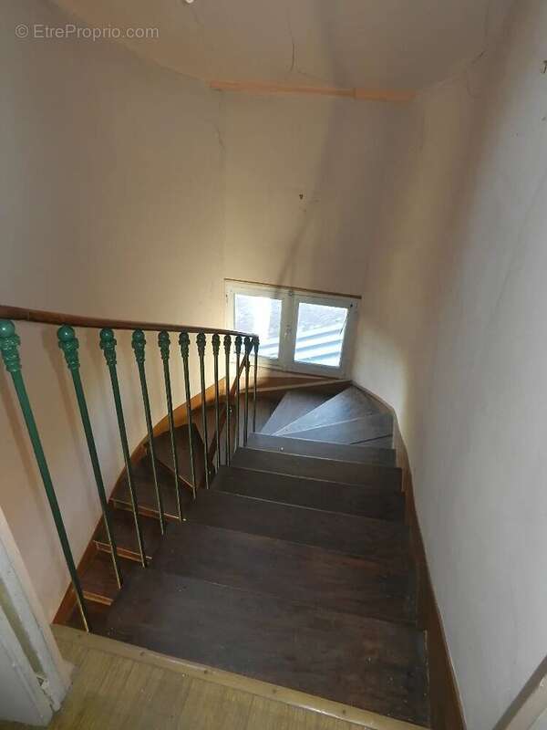 Maison à SAINT-PIERRE-SUR-DIVES