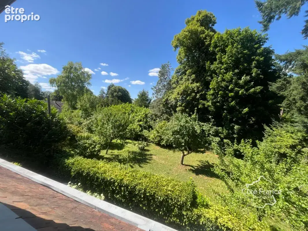 Élégante propriété familiale avec dépendance, terrain, pisci - photo 16