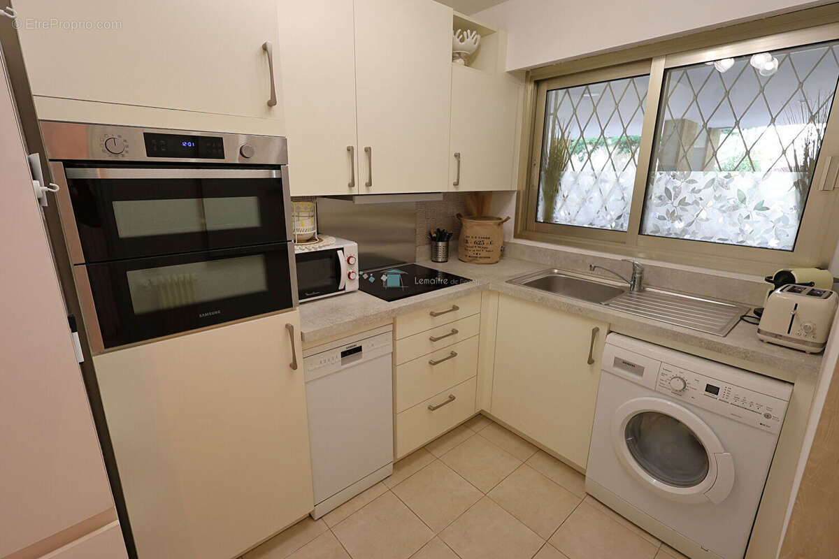 Appartement à LE CANNET
