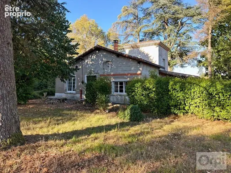 Aux portes de FLEURANCE, maison individuelle sur un terrain arboré de plus de 5000m² - photo 2