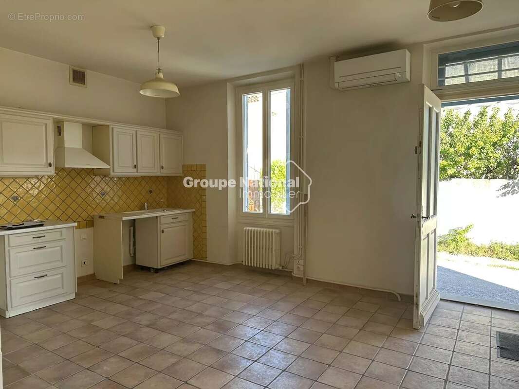 Maison à PELISSANNE
