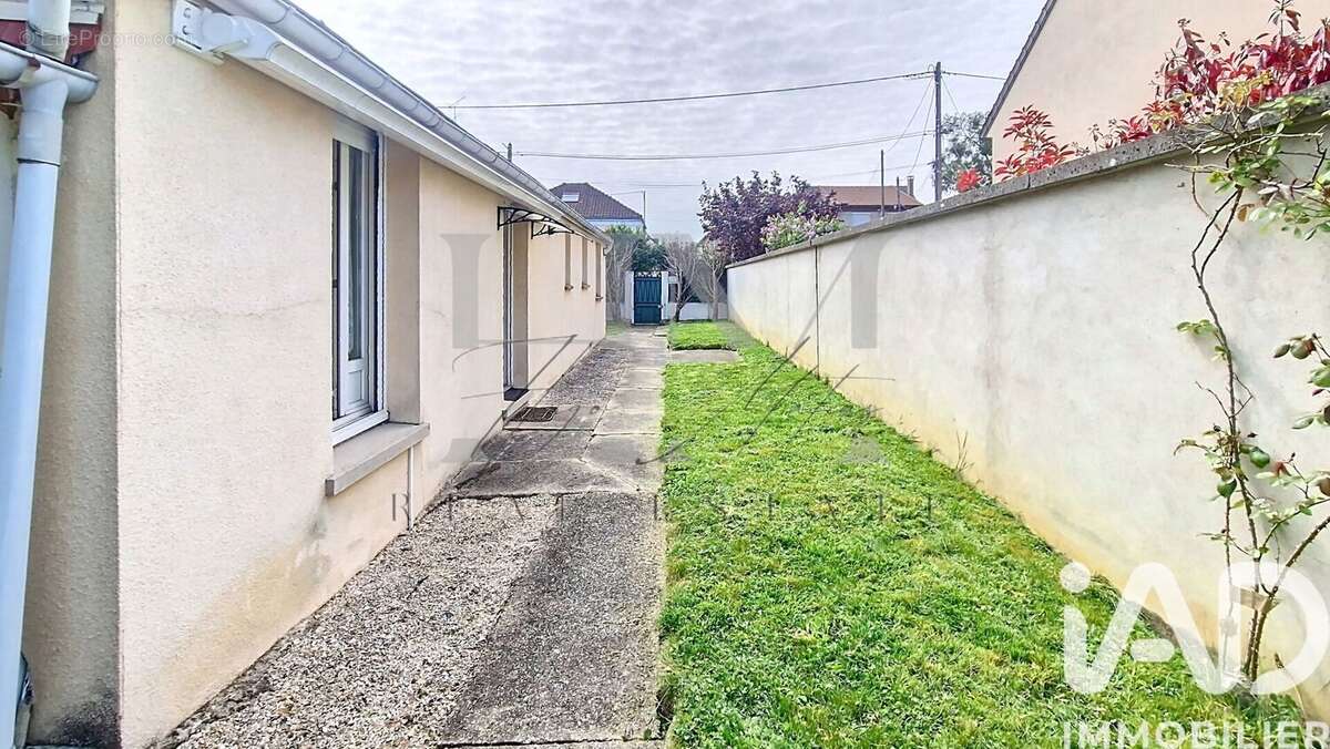 Photo 8 - Maison à PONTAULT-COMBAULT