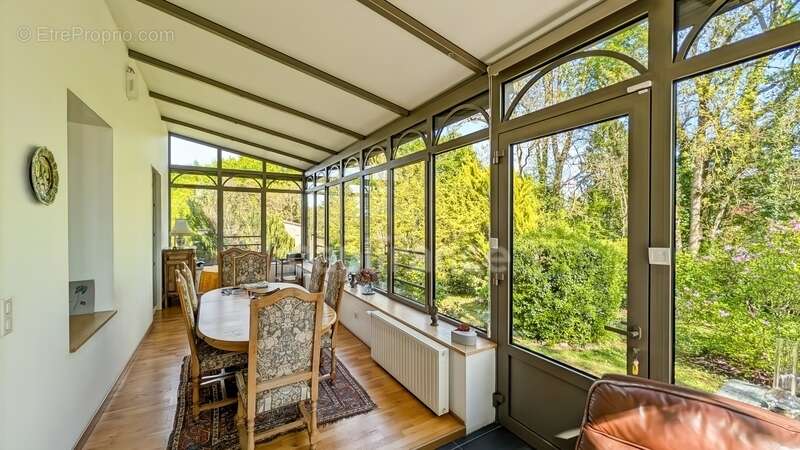 Dpt Saône et Loire (71), à vendre à 15 mn de St Marcel Villa de 163 m² et Maison ou Gite de 95 m² terrain de 4000 m² - photo 5