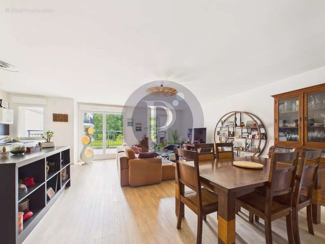 Appartement à LE PLESSIS-ROBINSON
