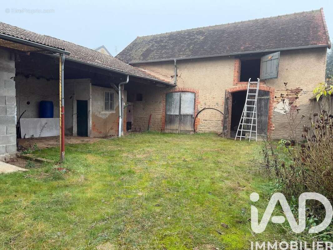 Photo 8 - Terrain à SAINT-YAN