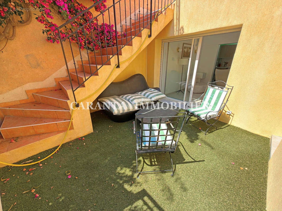 Vente appartement 4 pièces Sainte-Maxime 50m de la plage et 2 garages - photo 12