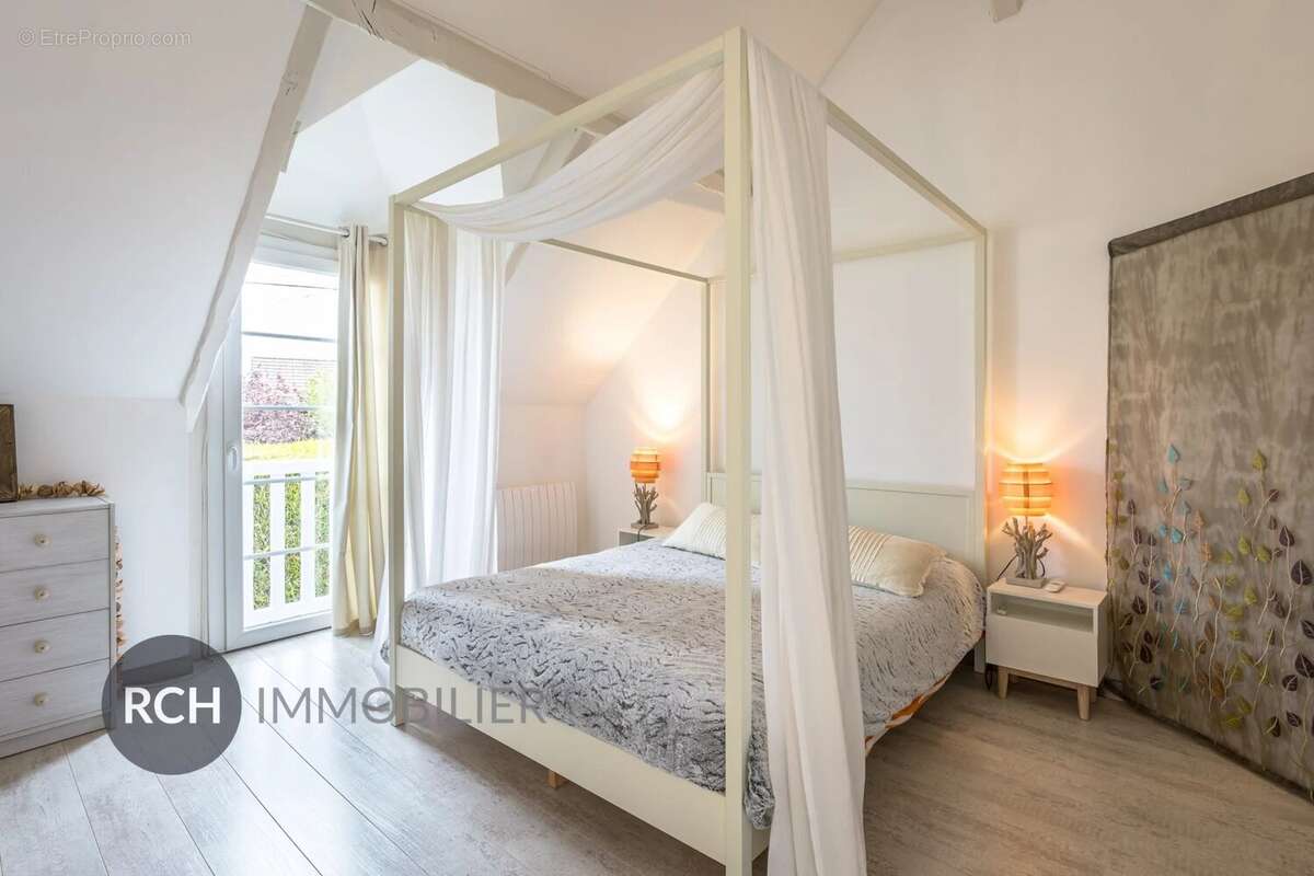 Maison à MONTFORT-L'AMAURY