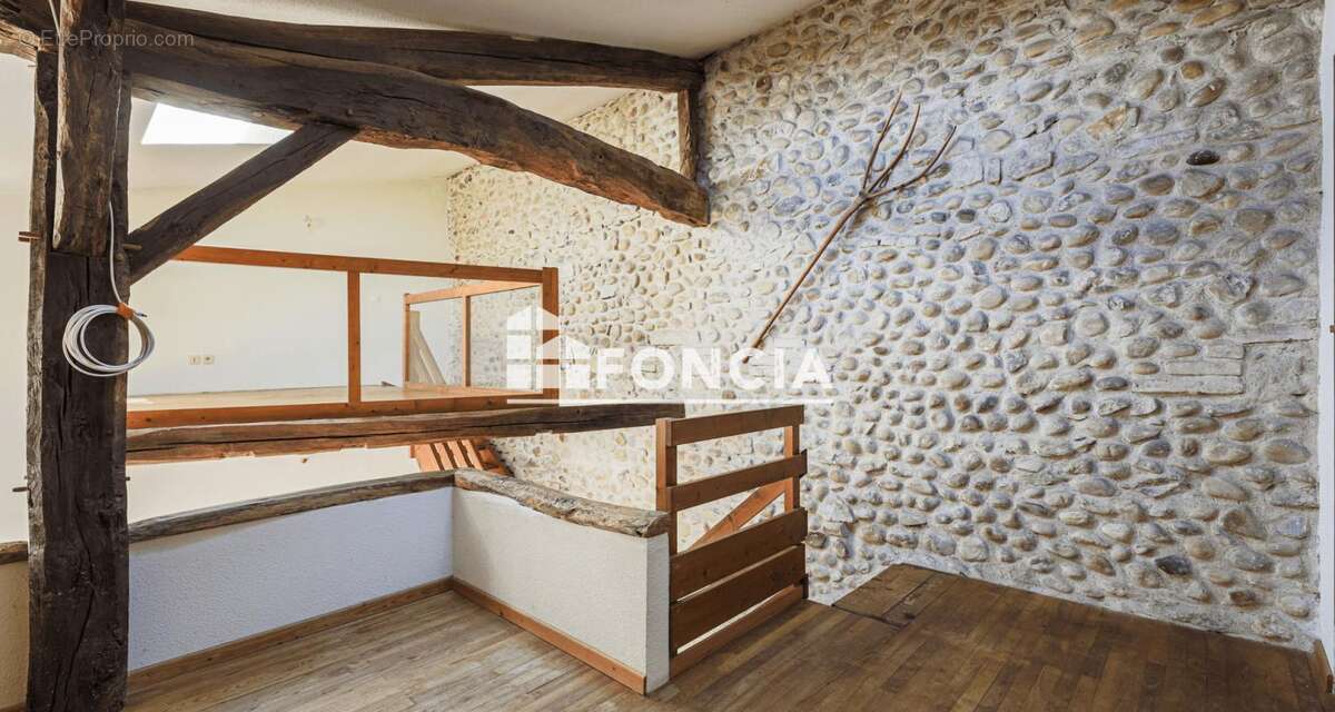 Maison à RENAGE