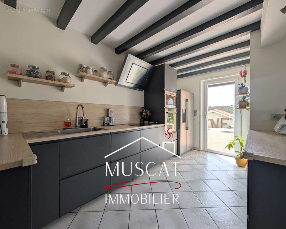 Maison à SAINT-QUENTIN-FALLAVIER