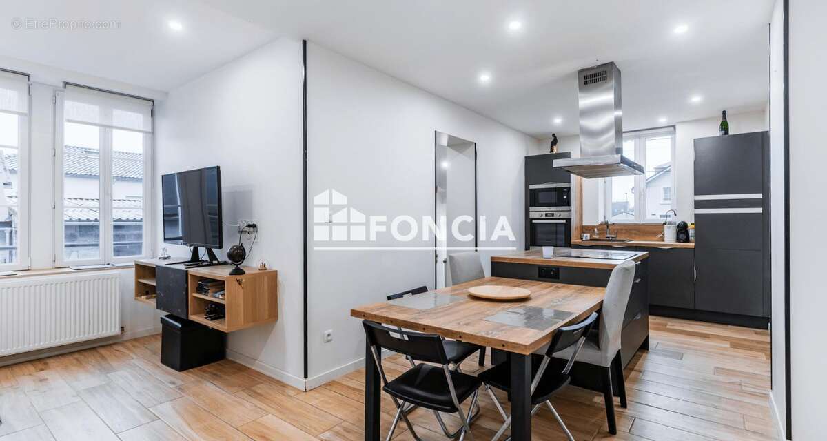 Maison à AMNEVILLE