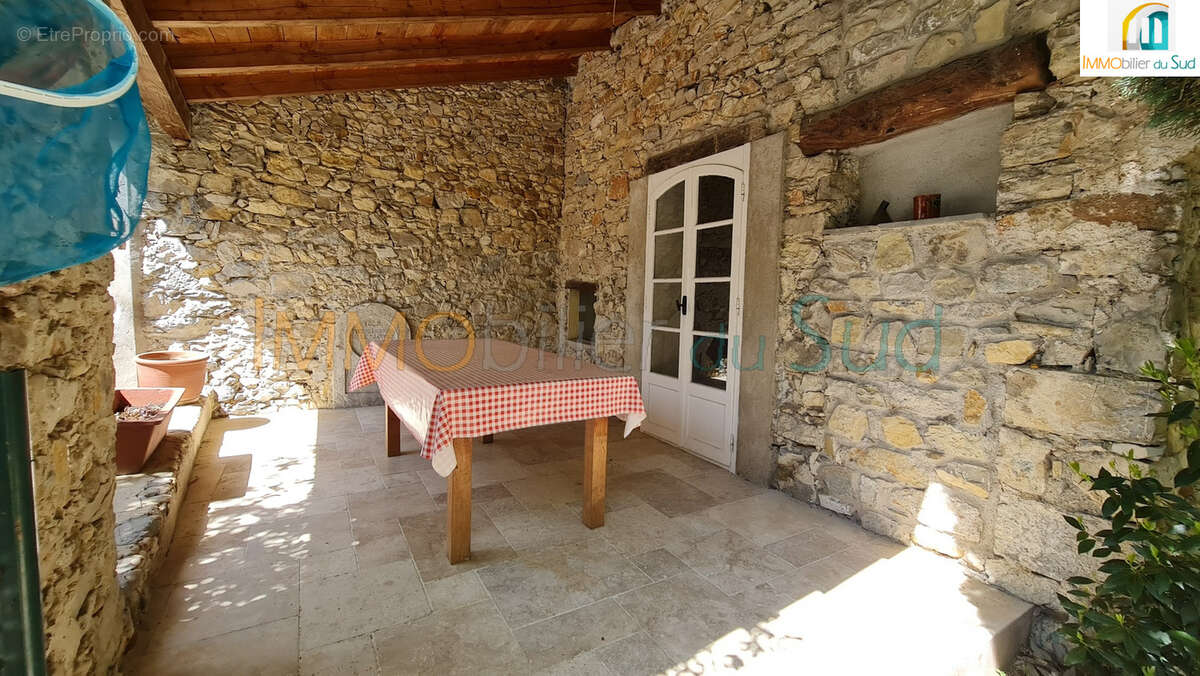Maison à TORNAC