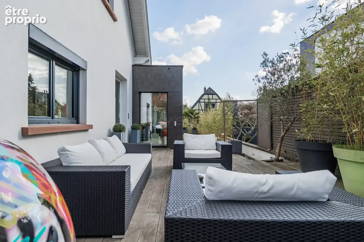 Strasbourg Robertsau - Maison 8 pièces 260m2 avec piscine - photo 4