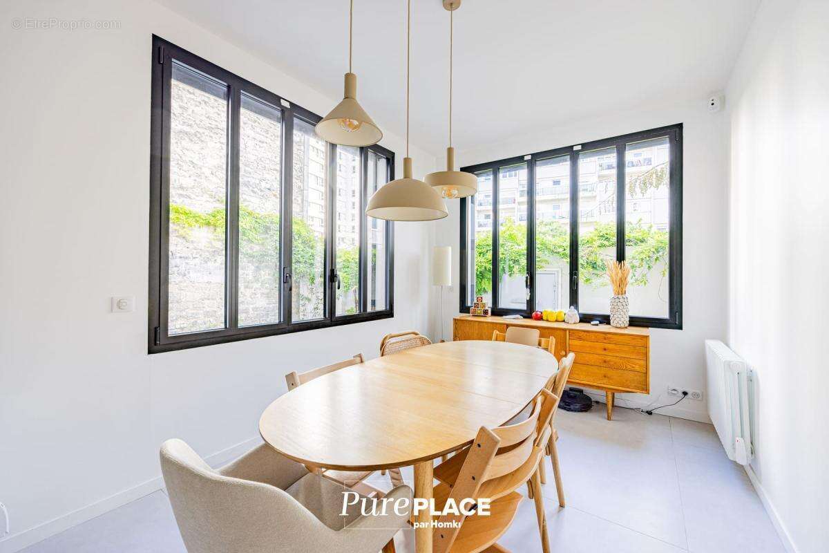 Maison à PARIS-14E