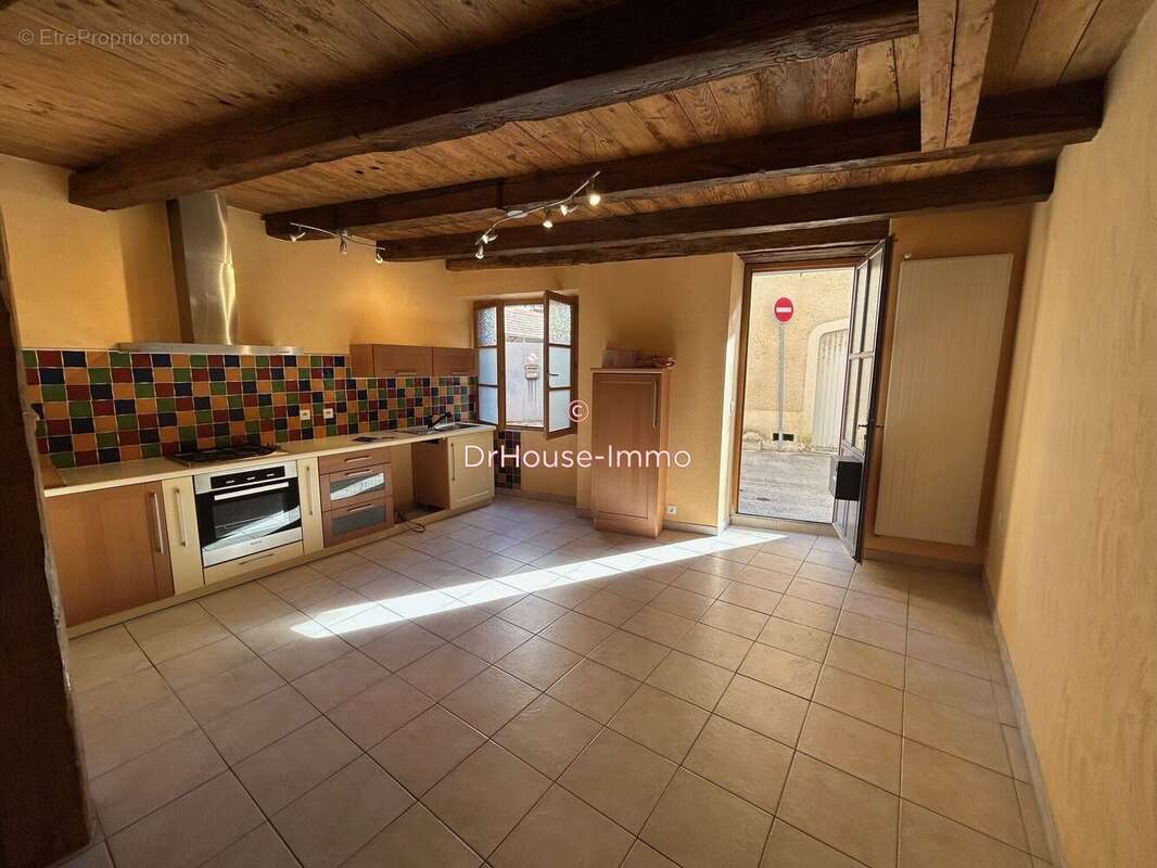 Maison 76 m² à Cahors  - photo 4