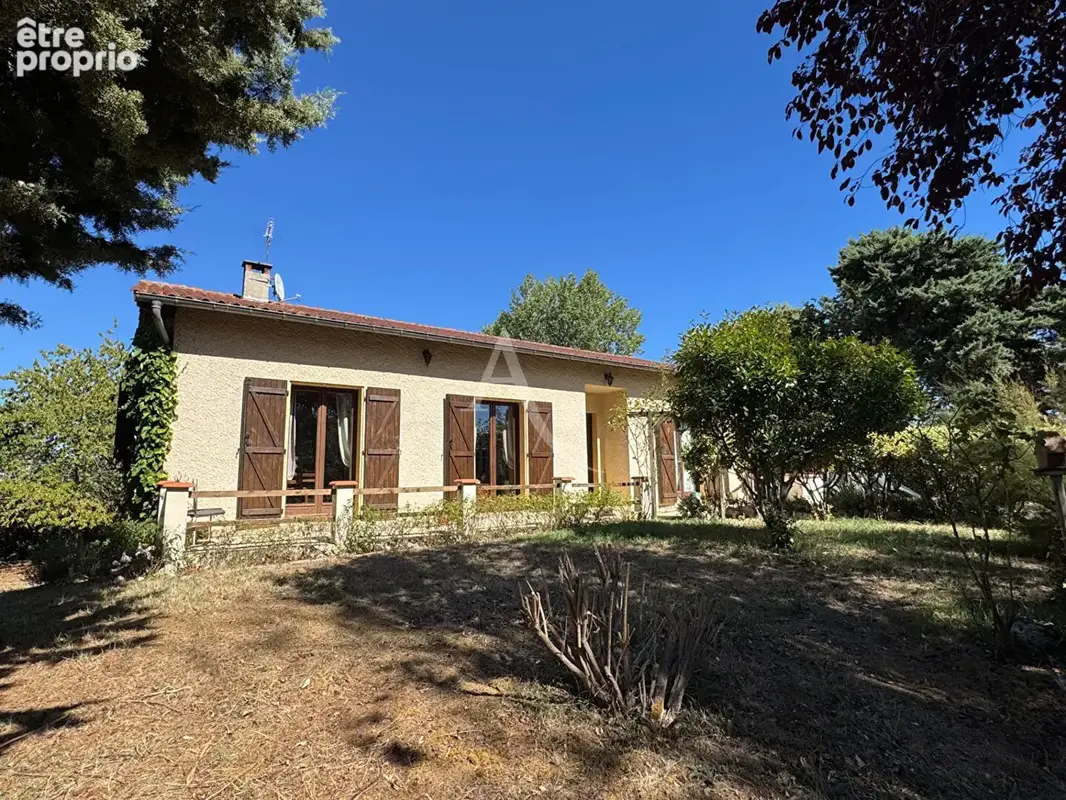 Photo Maison à L'isle-Jourdain au prix de 287 000€