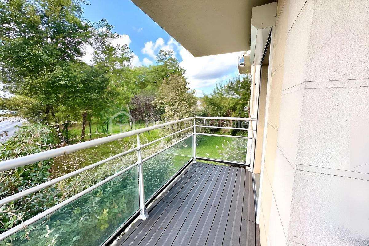 Appartement à SAINT-OUEN-L'AUMONE