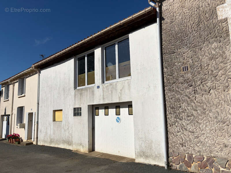 Maison à MAREUIL-SUR-LAY-DISSAIS