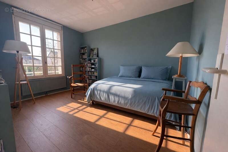 Maison à SAINT-CYR-SUR-LOIRE