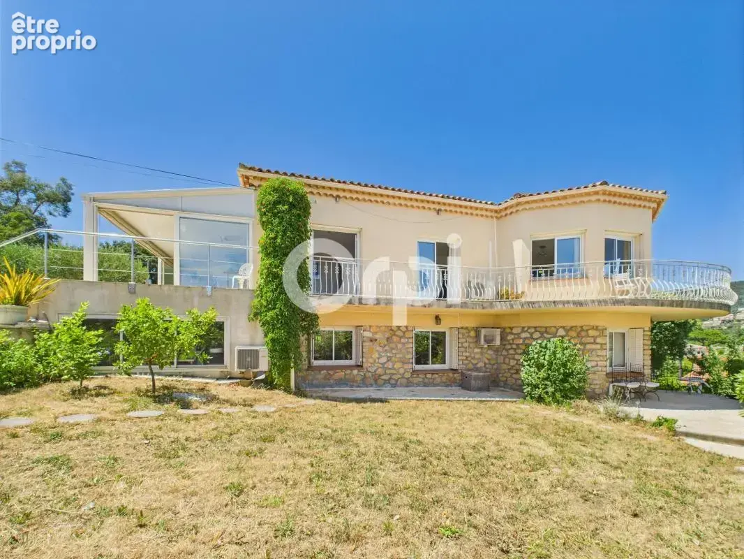 Terrain plat - proche commerces - calme - parfait etat - photo 26