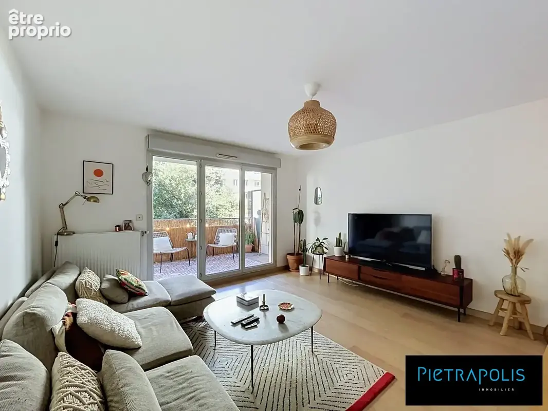 Appartement 3 pièces 68 m² à vendre à Lyon-7e (69007) - photo 2