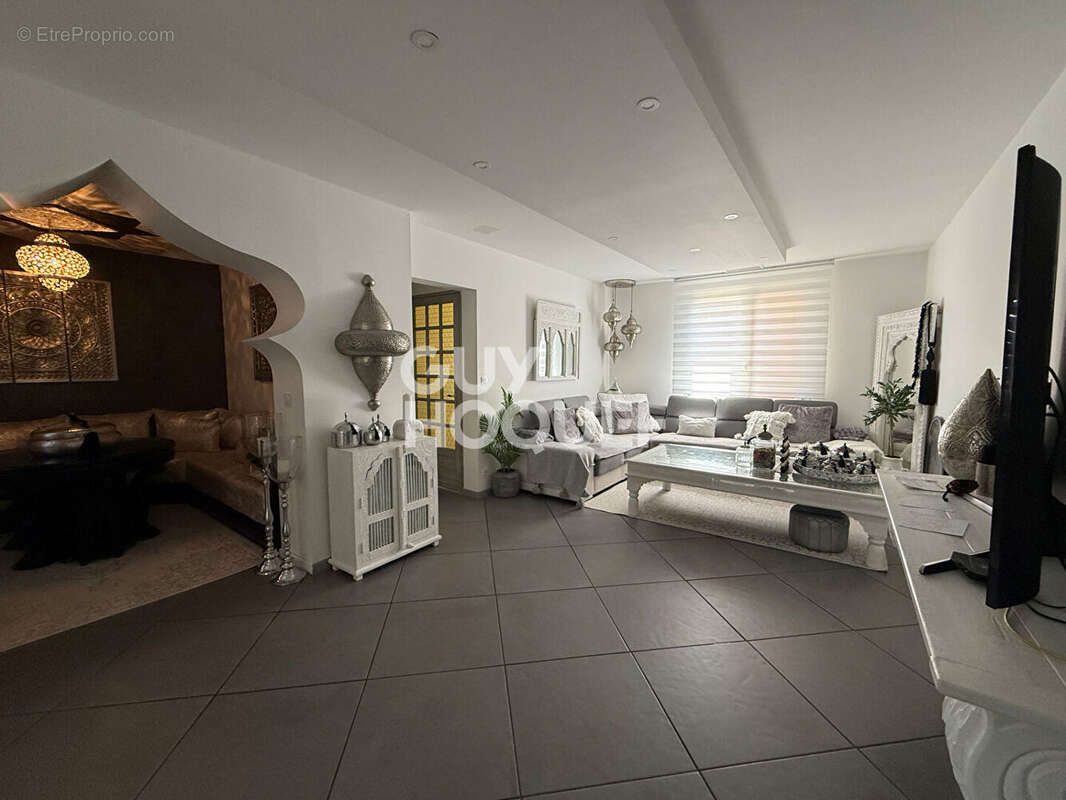 Maison Avignon 197 m2 - photo 3