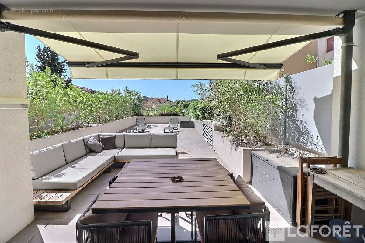 Hyeres-Appartement de standing- Centre ville- Terrasse - photo 4