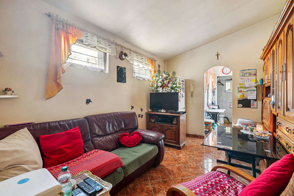 Appartement à ROMAINVILLE