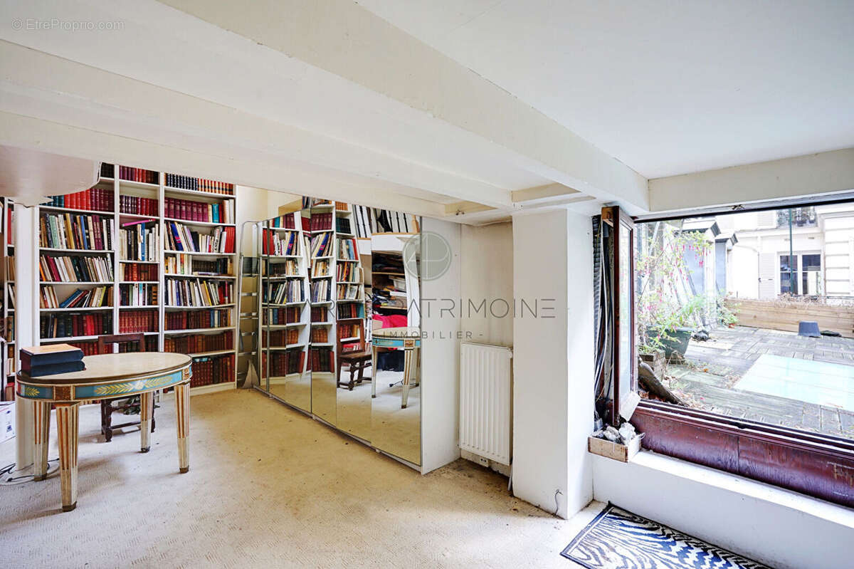 Appartement à PARIS-6E