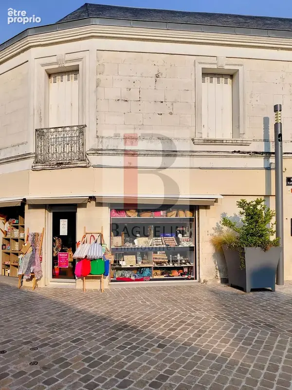 Commerce à FOURAS