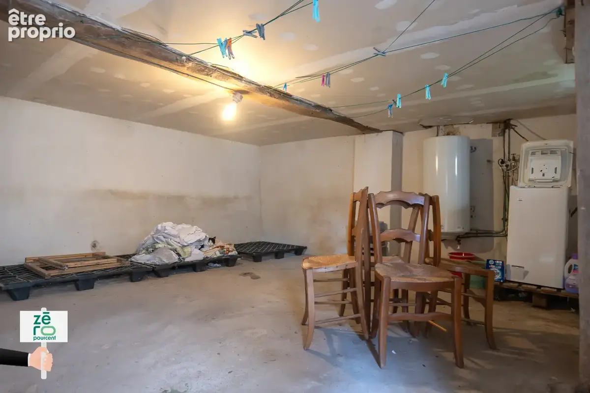 Maison à rénover au Champ-Saint-Père   Centre-bourg, jardin clos de murs, dépendance et potentiel de 2 chambre - photo 17