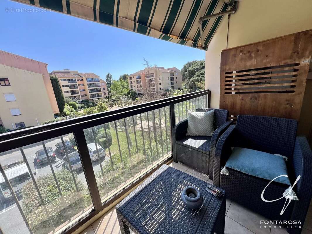 Appartement à FREJUS