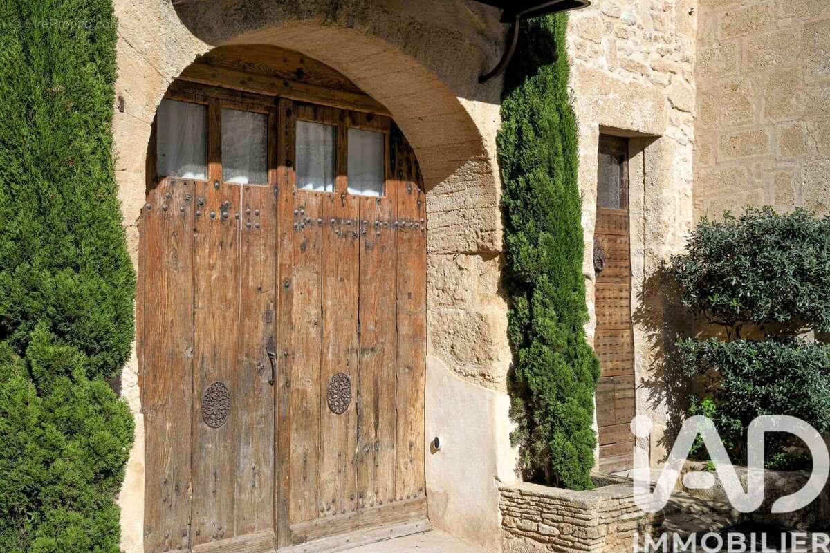 Maison 175 m² à Castillon-Du-Gard  - photo 2