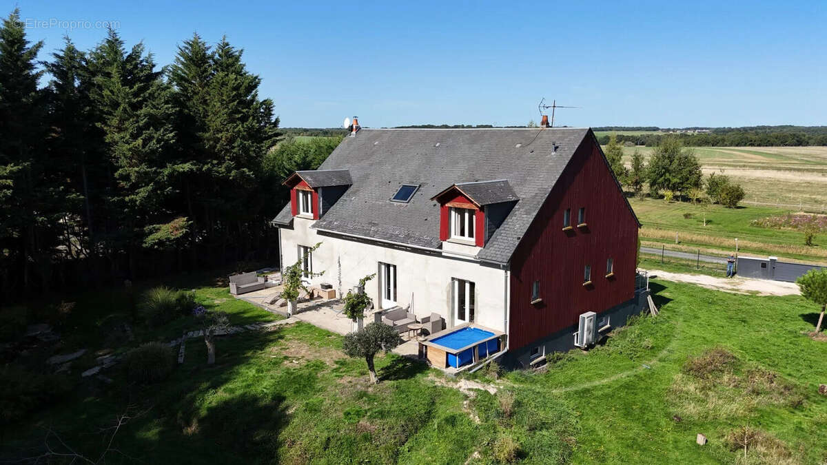 Maison à BLERE