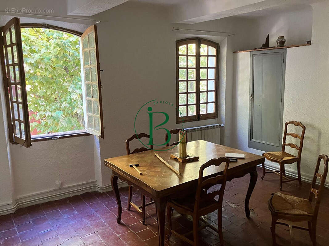 Appartement à BARJOLS